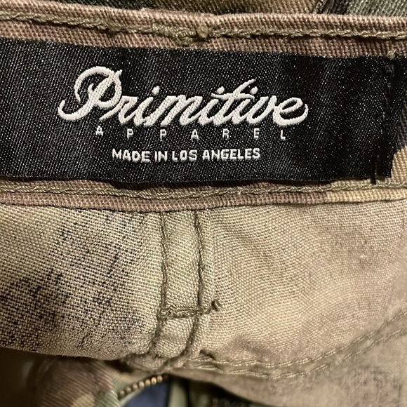 Camo - Picture 4 of 5